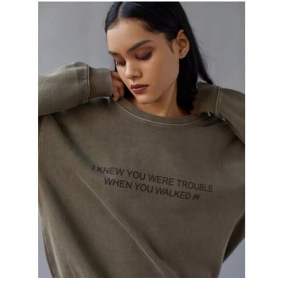 UO x Taylor Swift Red Taylor's Version SAND Small oversized Sweatshirt - Picture 1 of 9